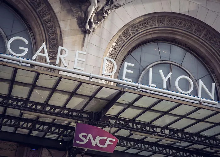 ティムホテル ガール ド リヨン ホテル パリ