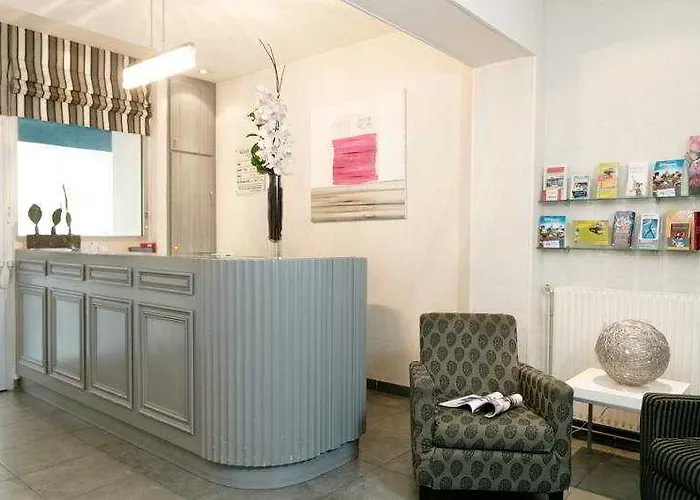 ティムホテル ガール ド リヨン パリ