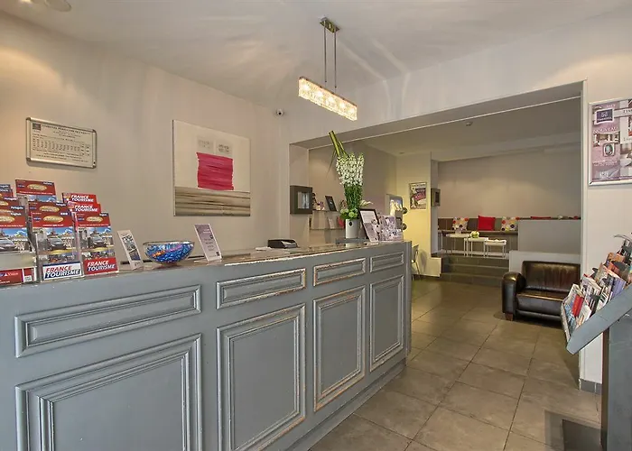 ティムホテル ガール ド リヨン 3* パリ