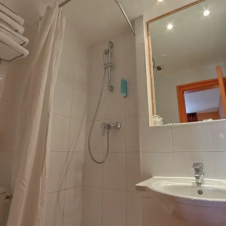 מלון Timhotel Gare De Lyon 3*